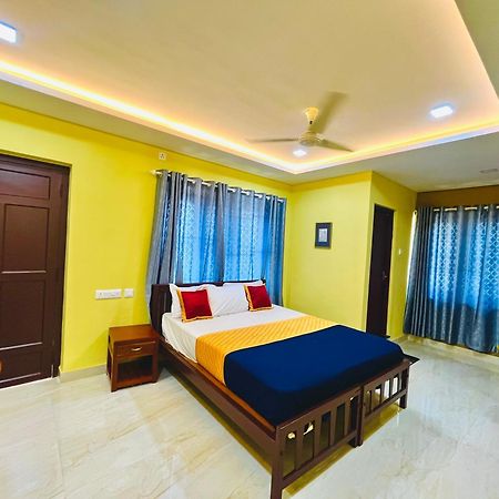 Madaparambil Residency Alwaye Dış mekan fotoğraf