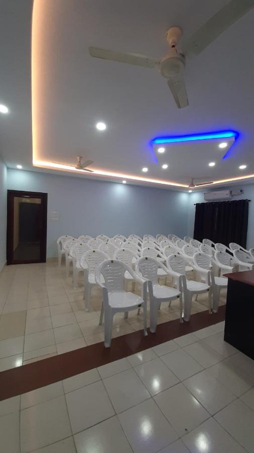 Madaparambil Residency Alwaye Dış mekan fotoğraf