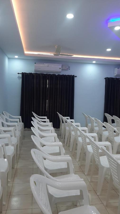 Madaparambil Residency Alwaye Dış mekan fotoğraf