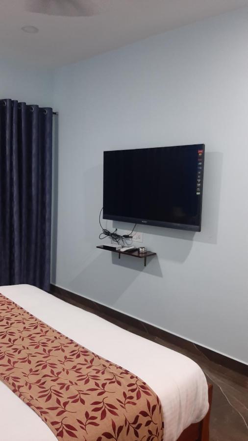 Madaparambil Residency Alwaye Dış mekan fotoğraf