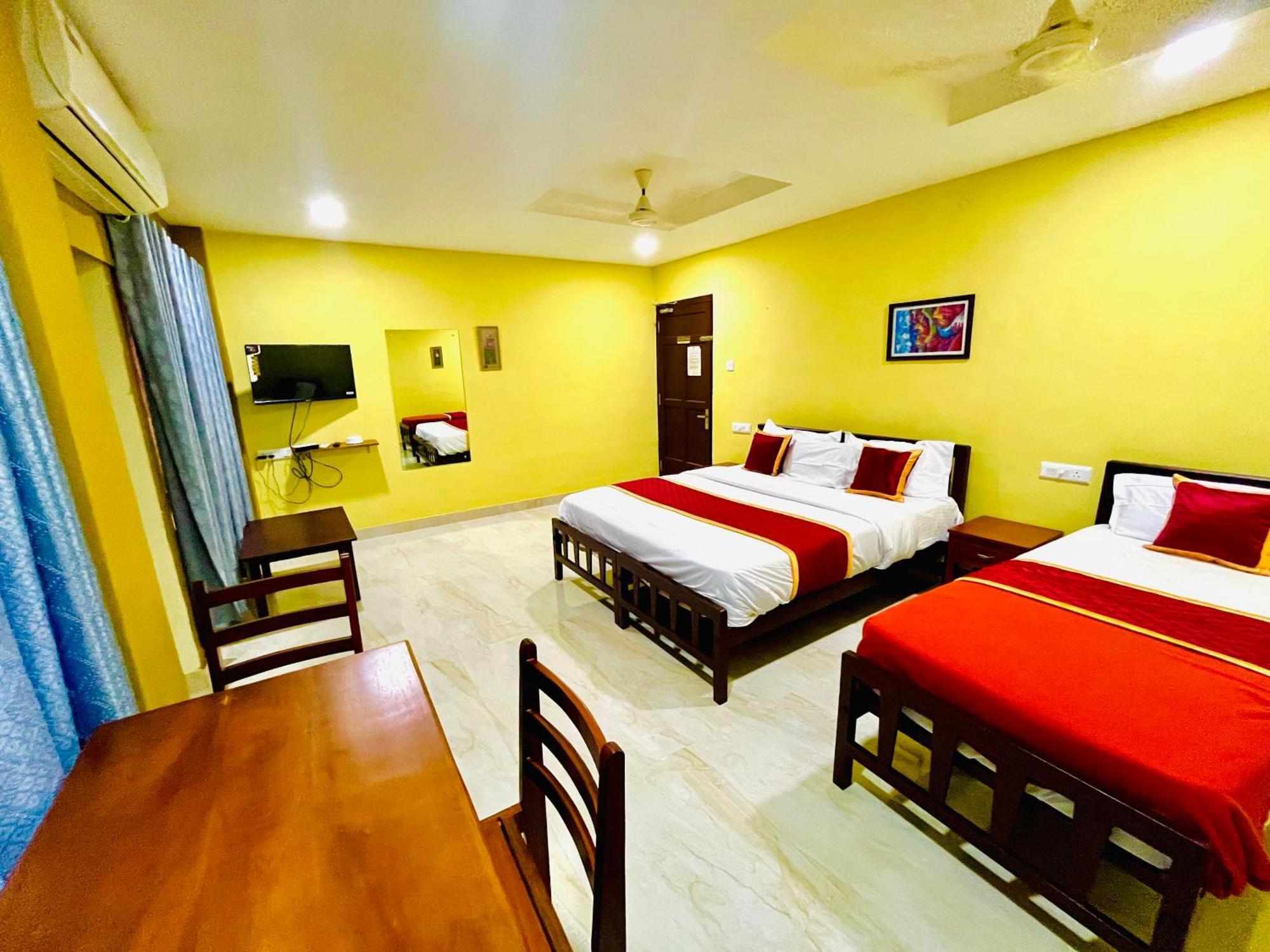 Madaparambil Residency Alwaye Dış mekan fotoğraf