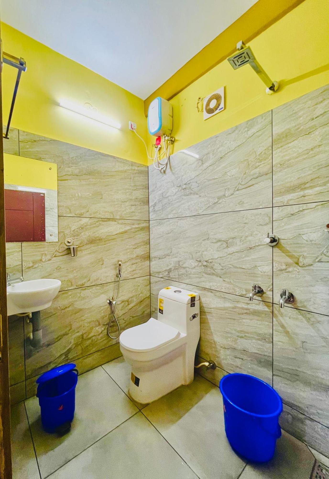Madaparambil Residency Alwaye Dış mekan fotoğraf